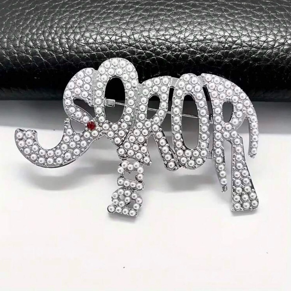 NWT Elephant 1913 Sorority Badge Greek
Letter Delta Pins Women's